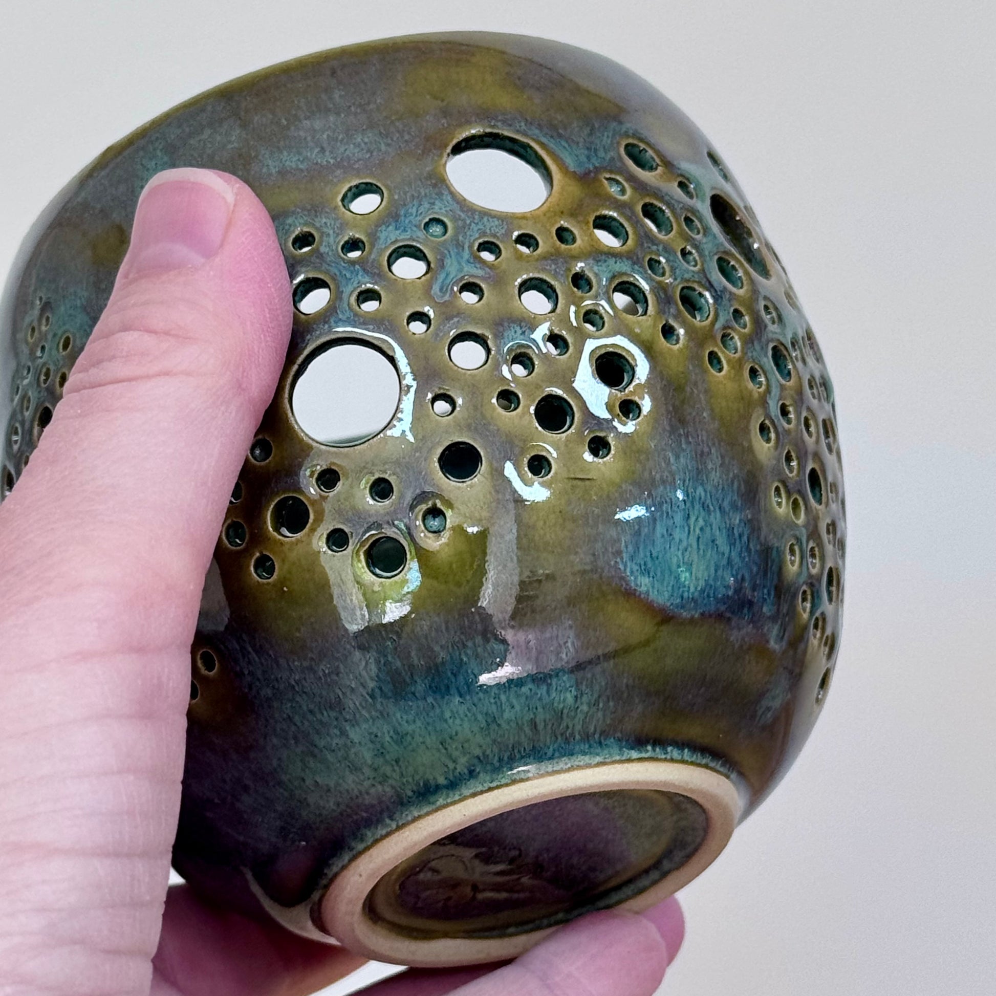 Handmade ceramic candle holders detail 2